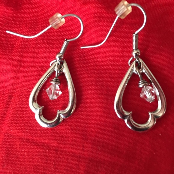 BUNDLE (3pairs) Dangle earrings, generic. - Picture 4 of 9